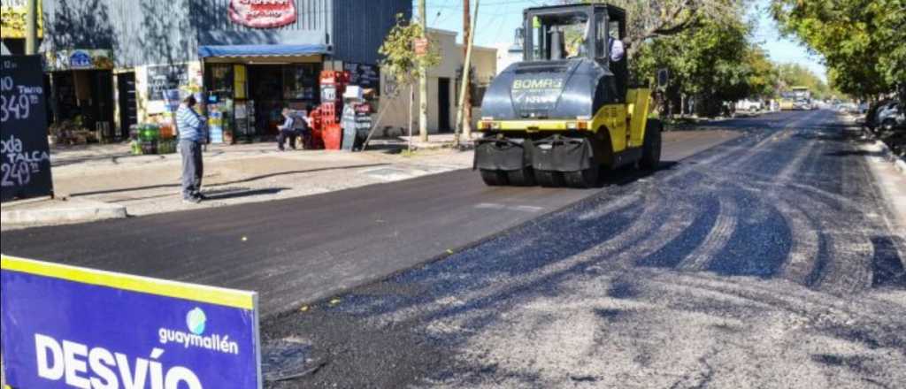 Guaymallén asfaltó la calle Paula Albarracín de Sarmiento