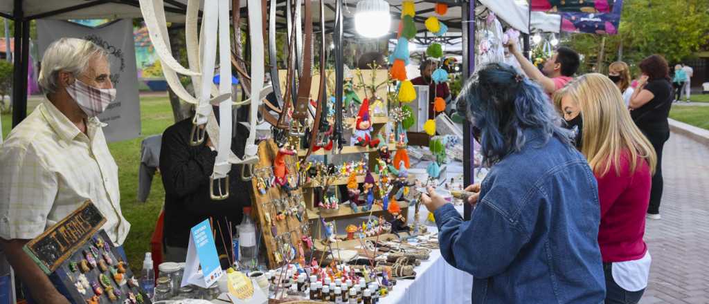 Guaymallén celebra su aniversario en el Paseo de Artesanos 