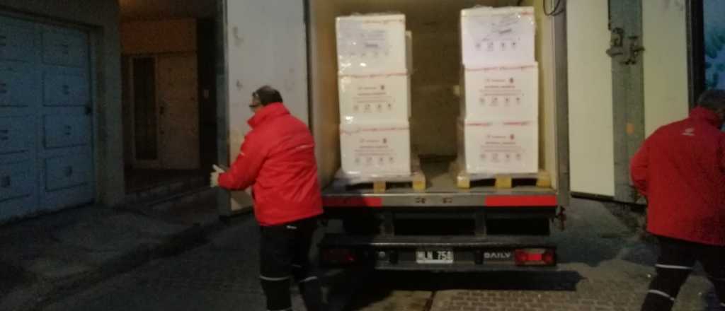 Llegaron a Mendoza más de 34 mil dosis de vacunas Sinopharm