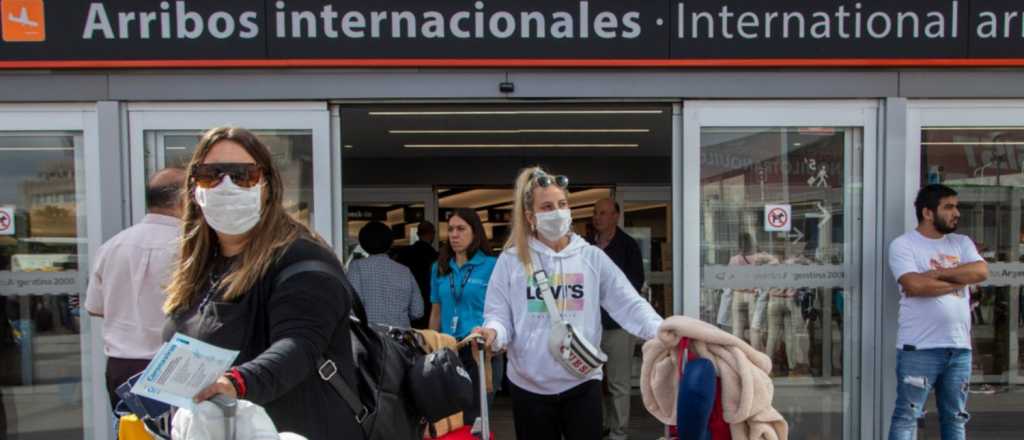 Denunciaron a más de 140 viajeros por no cumplir el aislamiento