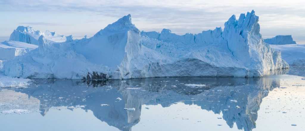 Un iceberg de 4 mil kilómetros se desprendió de la Antártida y viaja a la deriva