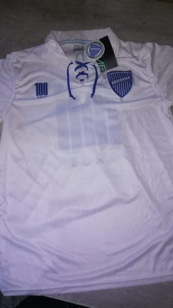 Se filtraron las camisetas del Tomba para el Centenario - Mendoza Post