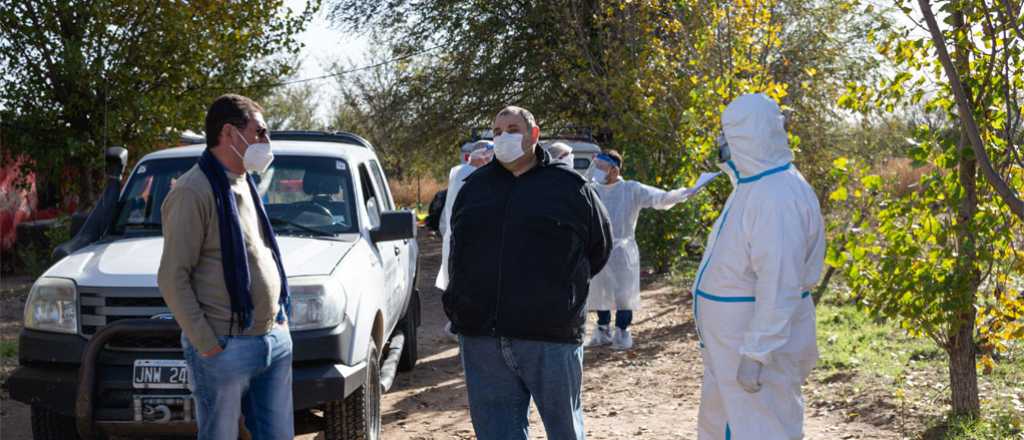 Marcolini recorrió los centros de vacunación covid-19 y antigripal