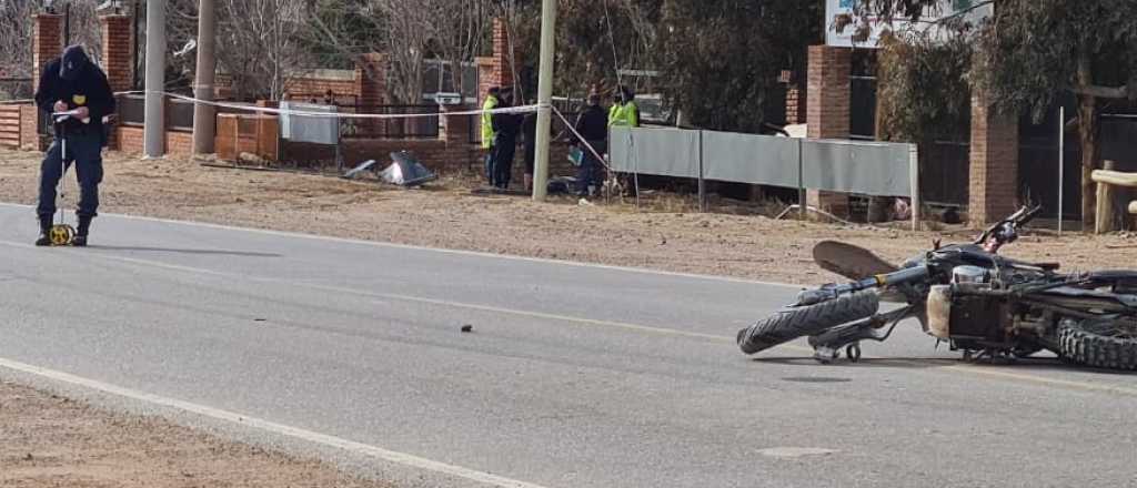 Un joven falleció al chocar su moto contra un árbol en San Martín