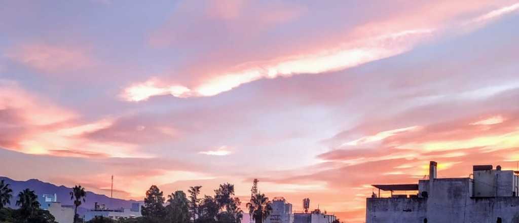 Para deleitarse: con estos colores amaneció Mendoza este viernes