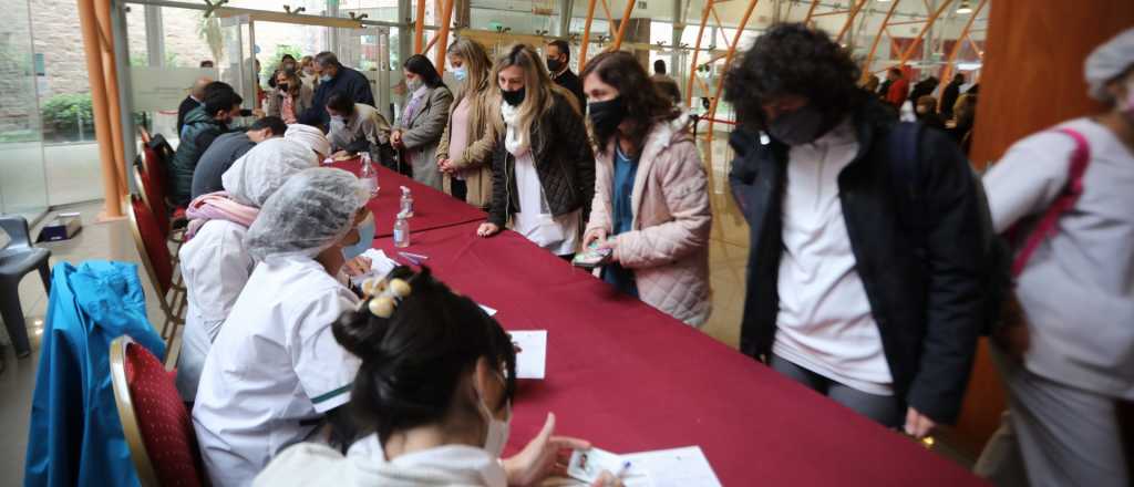 Mendoza registró 876 nuevos casos de covid y 23 fallecidos