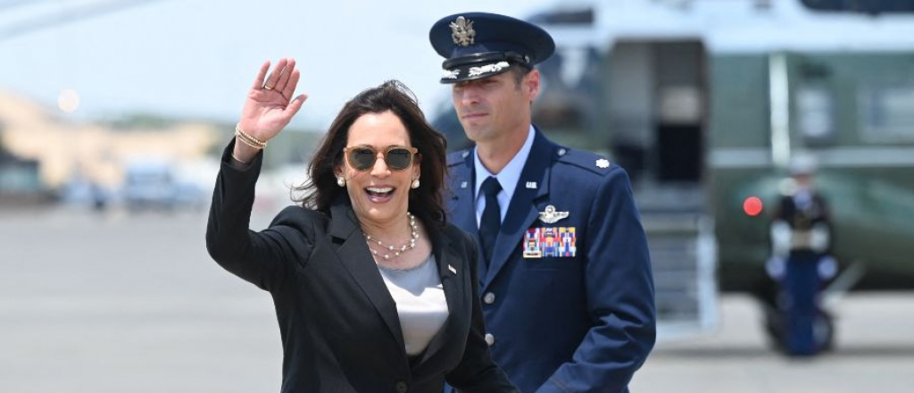 Tensión en el vuelo de la vicepresidenta de EE.UU. 