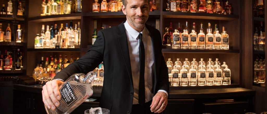 Por qué Ryan Reynols prepara un trago llamado "La Vasectomía"