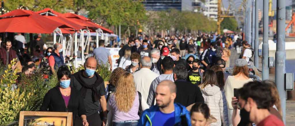 Preocupa la "relajación" de la población a las restricciones por el covid