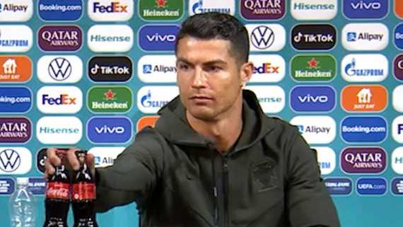 Cristiano Ronaldo se enfrenta a una durísima sanción de Coca Cola