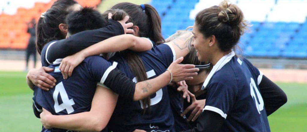 Las Pumas, campeonas de la Copa de Oro de la Liga Mendocina