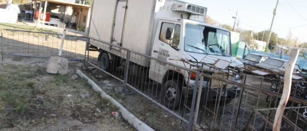 Venía en bicicleta hacia Mendoza y murió atropellado por un camión