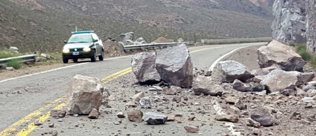 El sismo dañó viviendas y produjo desprendimientos de piedras