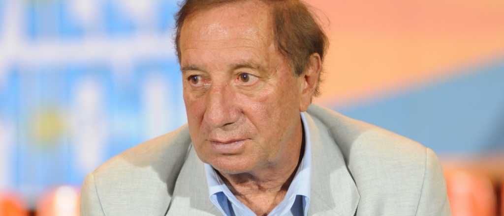 La sorprendente reacción de Carlos Bilardo al recibir la visita de un amigo