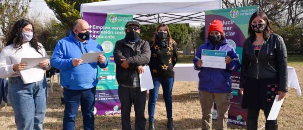 Guaymallén reconoció a cooperativas ambientales en su día