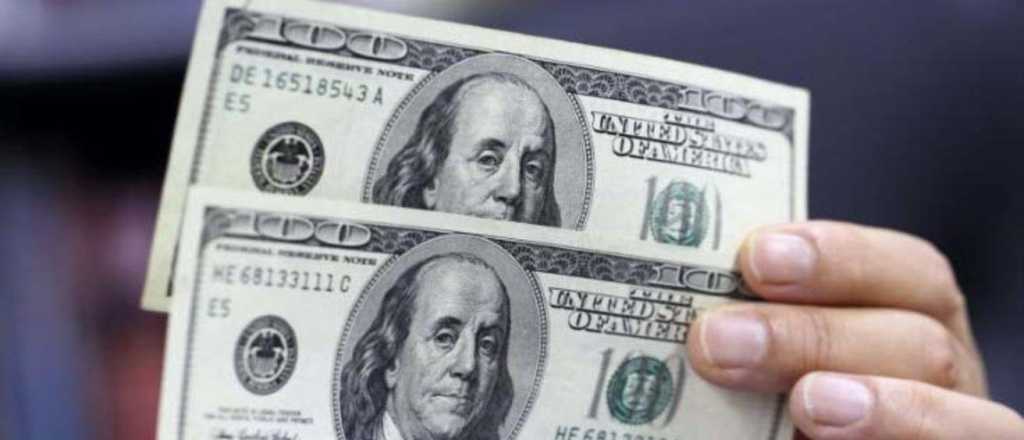 El dólar blue volvió a caer y está en su precio más bajo del año