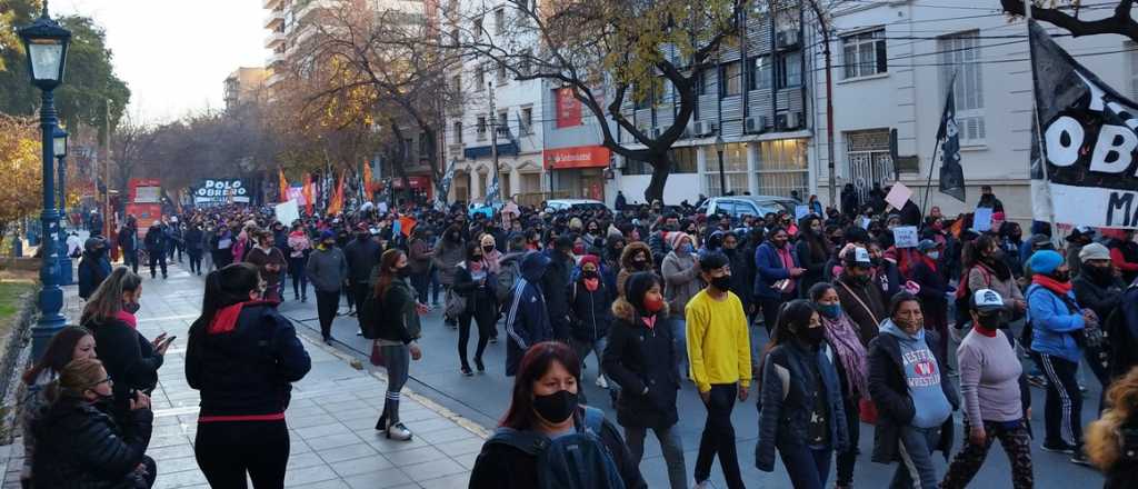 Caos en el centro mendocino por una marcha del Polo Obrero