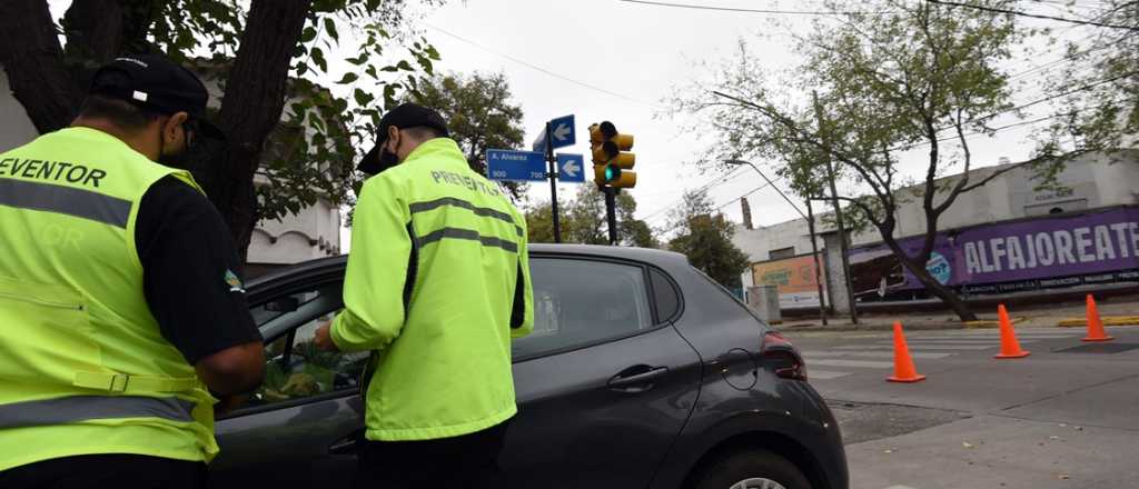 Detuvieron a dos hombres que robaron una rueda en la Sexta Sección