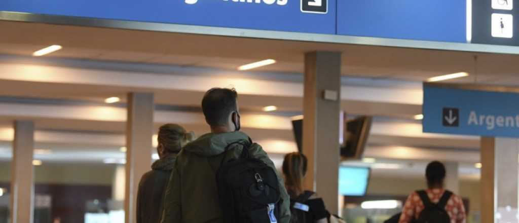 Denunciaron a un viajero con variante Delta que incumplió el aislamiento