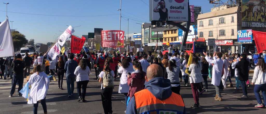 Gremios cortaron el nudo vial tras el aumento de Suarez