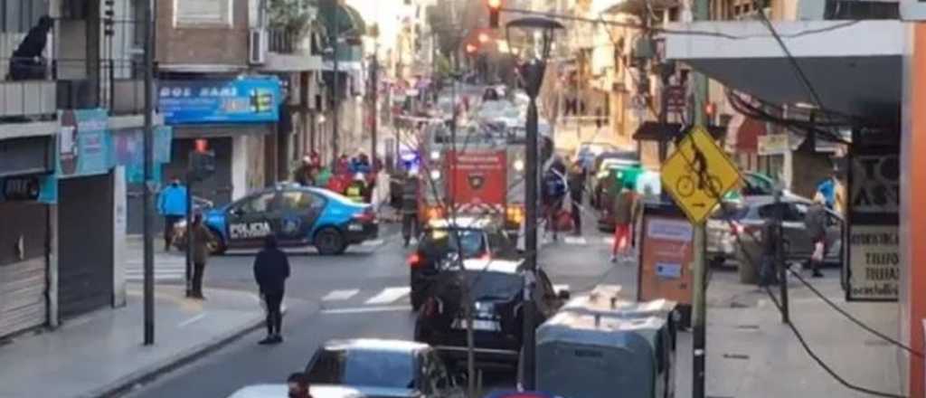 Muerte trágica: una mujer se lanzó con sus dos hijos desde una terraza