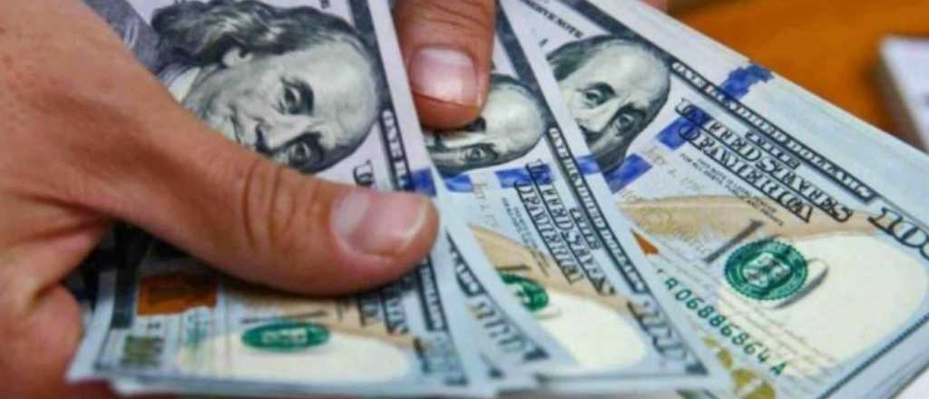 El dolar blue, a $187 en Mendoza