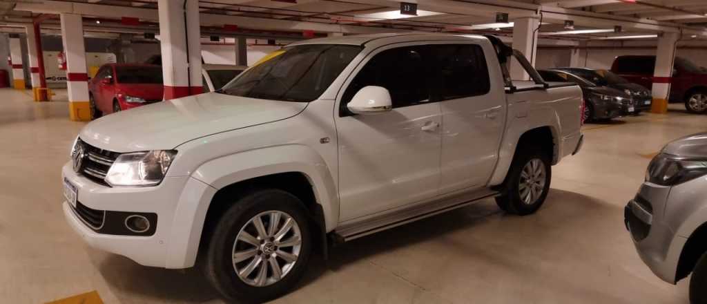 Rematan seis camionetas Volkswagen Amarok y otros vehículos