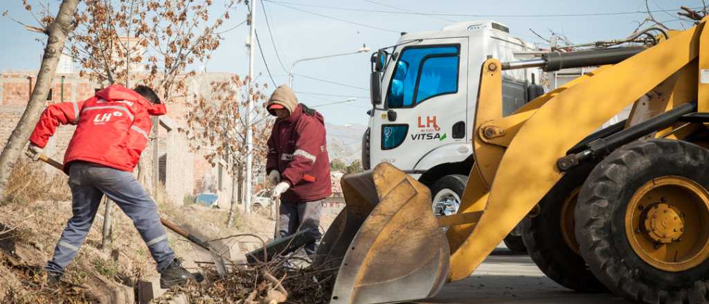 El Challao: intensifican los operativos de limpieza urbana