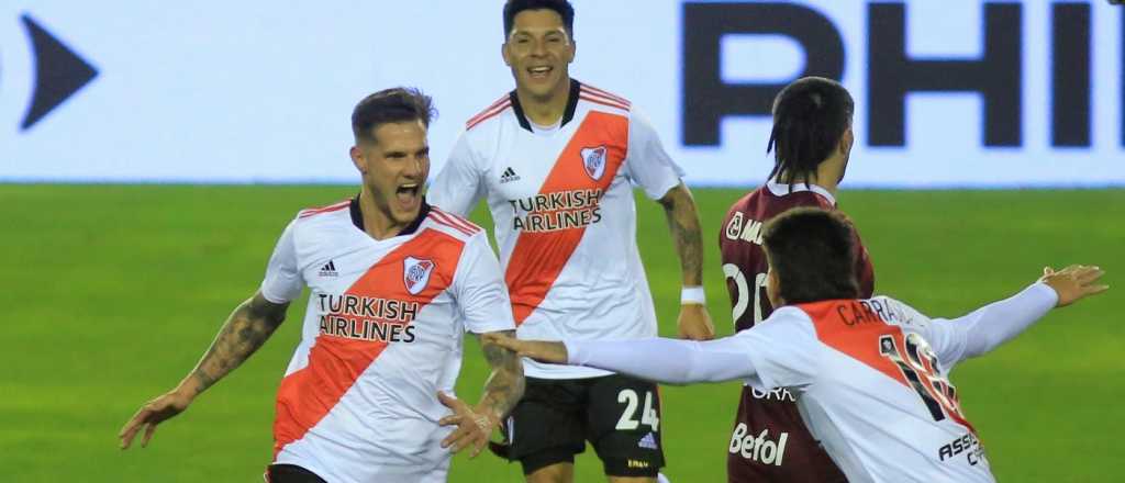 River goleó a Lanús y quedó como escolta