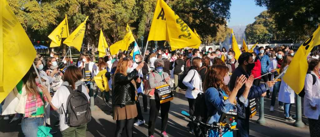 Ampros rechaza la ley de emergencia sanitaria para los anestesiólogos