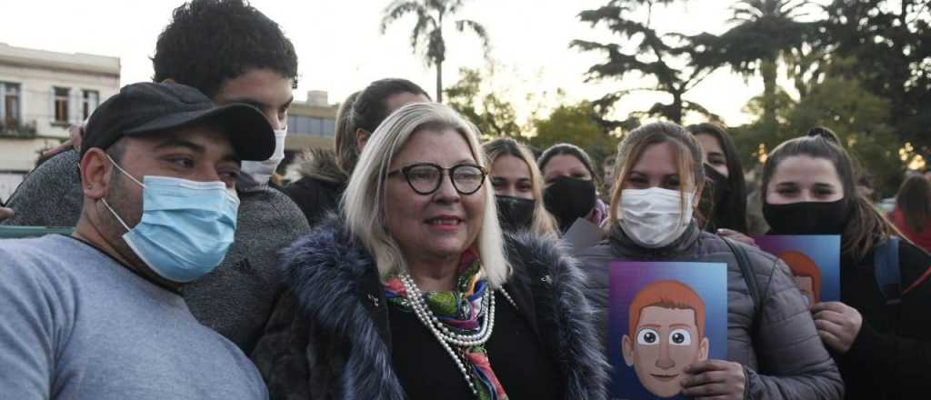 Carrió dijo que Fernández "es un caradura" por culpar a Fabiola