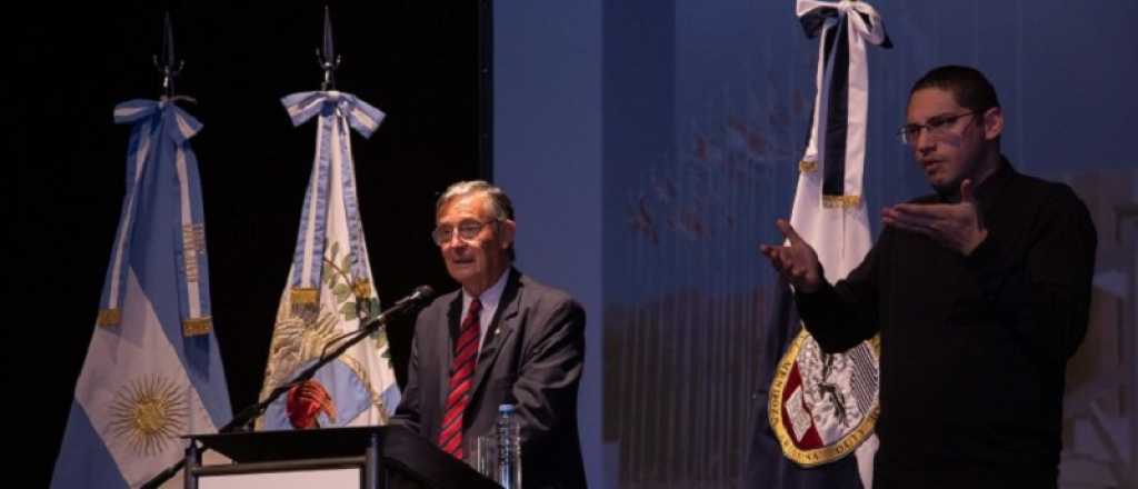El rector de la UNCuyo defendió la bimodalidad de clases