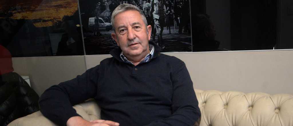 Cobos se mostró a favor de cobrar la universidad a extranjeros no residentes