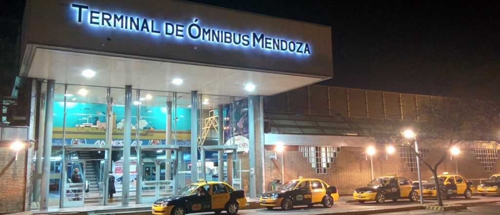 Apuñalaron a un hombre durante una pelea en la Terminal de Omnibus