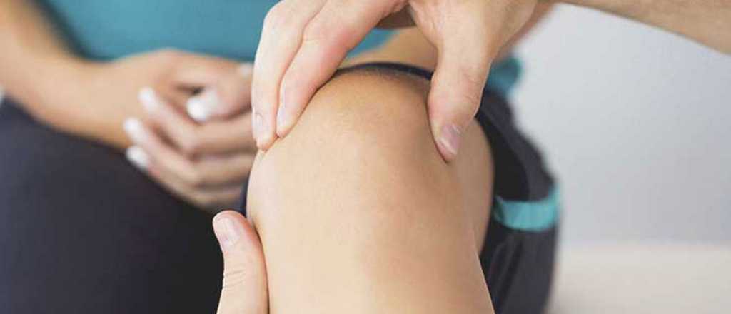 Las 5 bebidas antiinflamatorias que alivian el dolor de rodilla