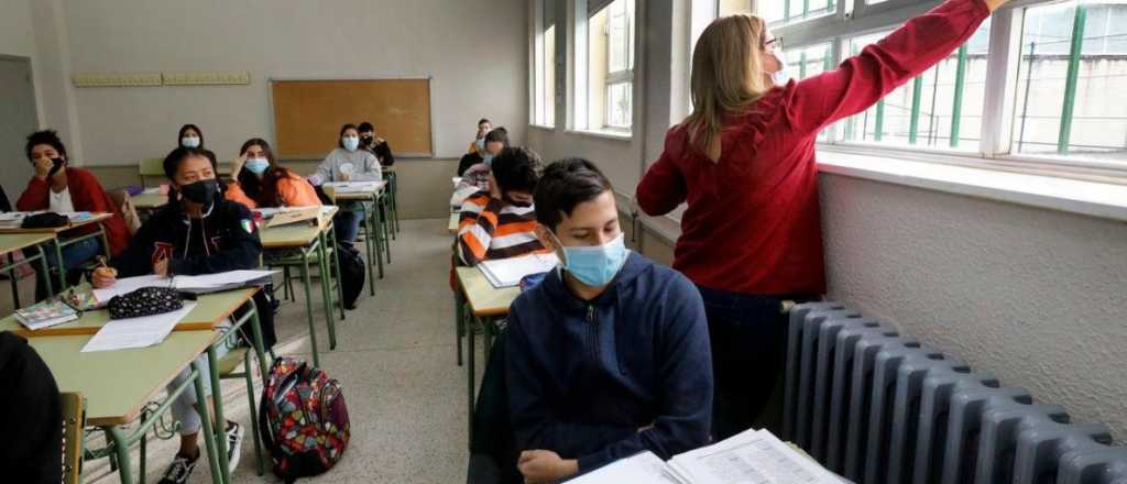 La secundaria de Mendoza vuelve al aula: la resolución del Gobierno