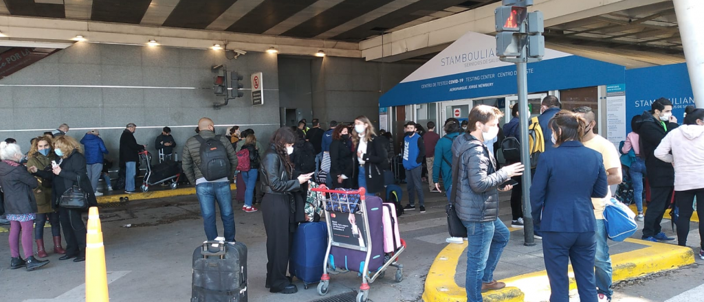 Por una amenaza de bomba evacuaron Aeroparque