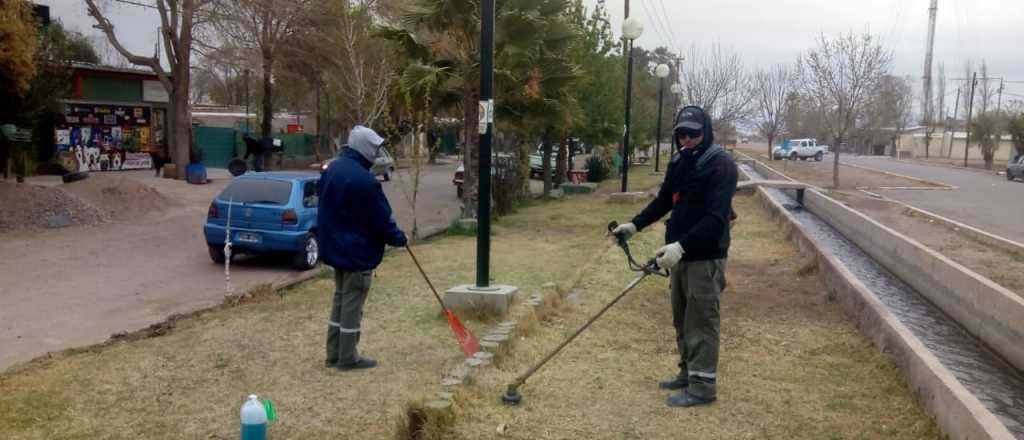 San Martín reacondiciona espacios verdes en Tres Porteñas