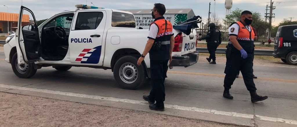 Apuñaló a su ex y se suicidó arrojándose hacia un auto