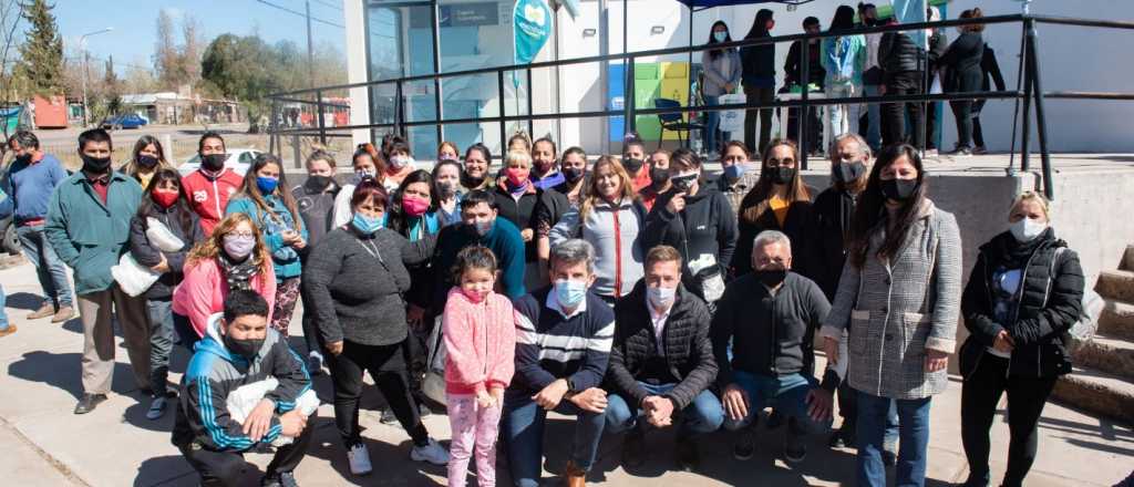 Ciudad entregó semillas y verduras para los vecinos