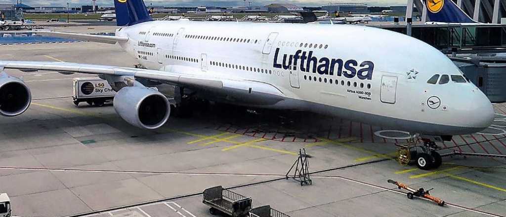 El tenso momento que vivió la selección de Alemania en su vuelo