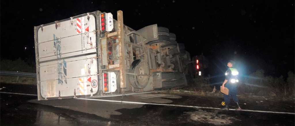 Mendocino salvó su vida al arrojarse de su camión sin frenos