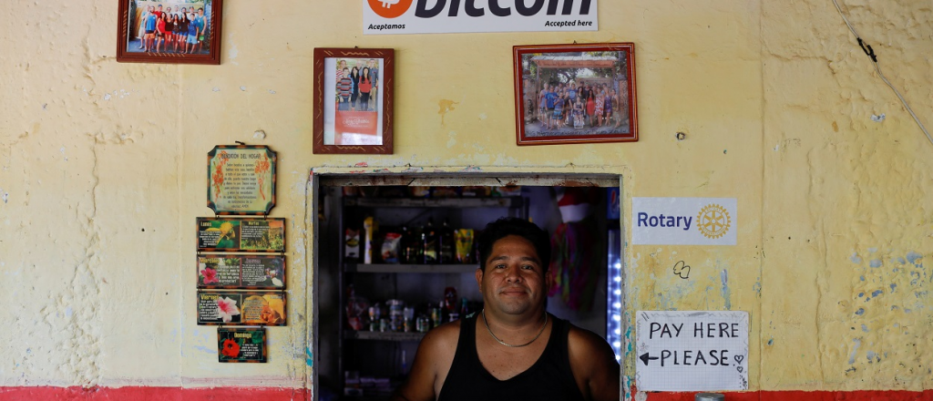 El Salvador supera los 500 mil usuarios de billetera bitcoin