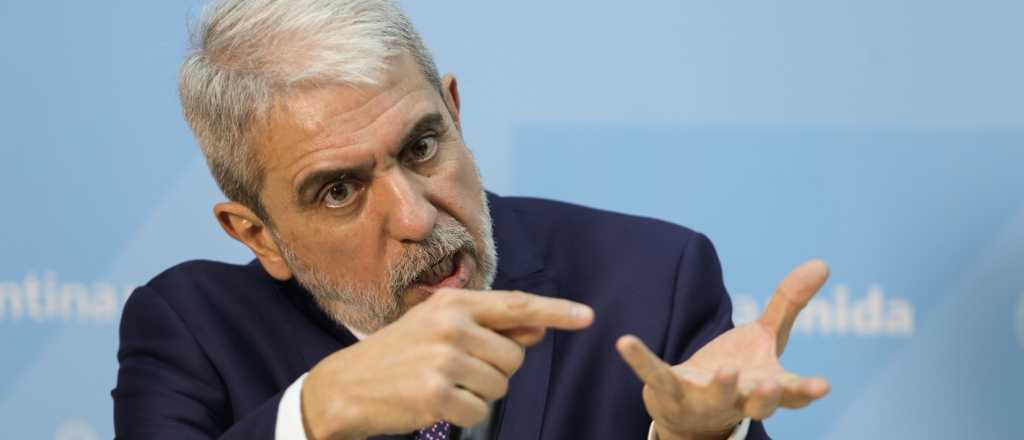 Para Aníbal Fernández, el país "no está preparado" para usar pistolas taser