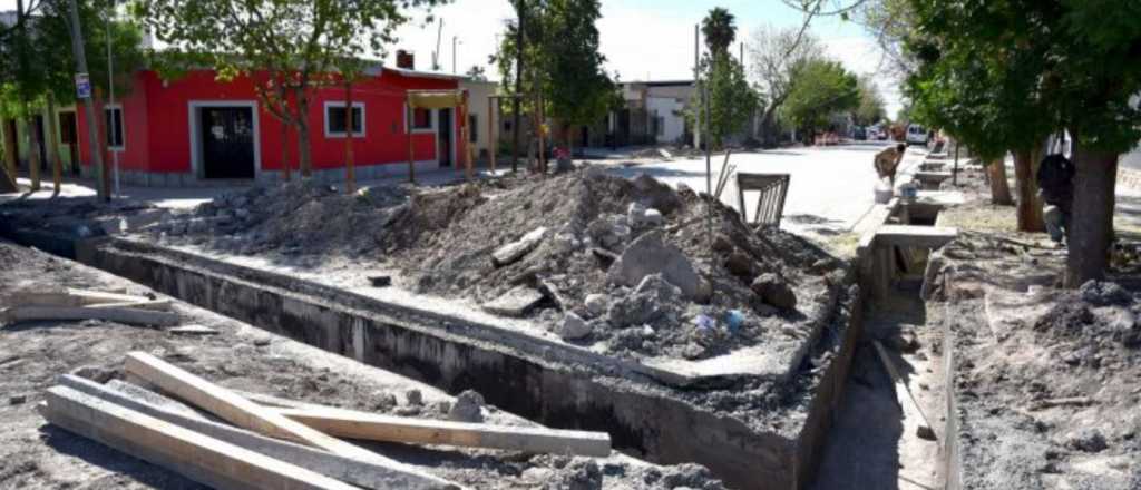 Guaymallén avanza con las obras hídricas en Los Corralitos