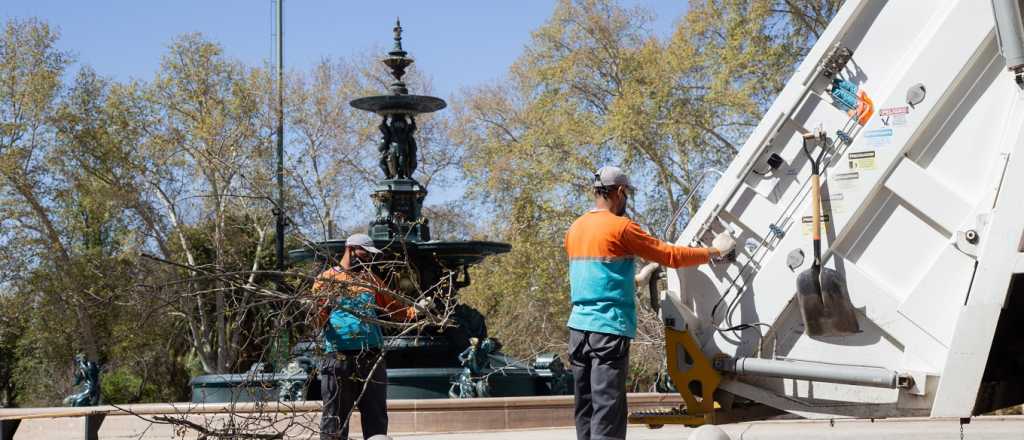 El Parque General San Martín quedó limpio tras el Día del Estudiante