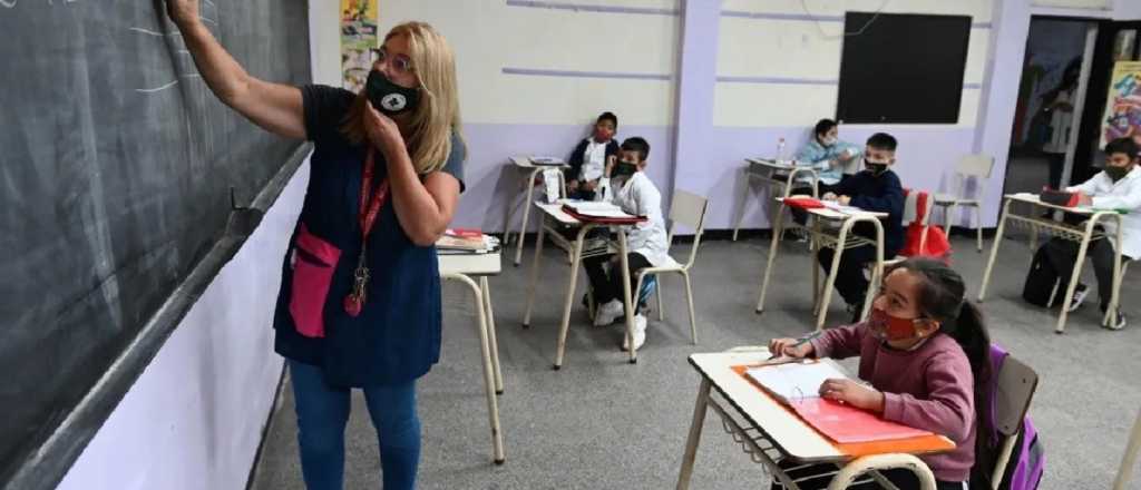 Docentes cobrarán el 6% de aumento este mes y el SUTE evalúa medidas