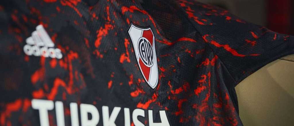 Los hinchas de River explotaron con la nueva camiseta Adidas