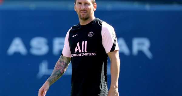 botines que usa messi en el psg