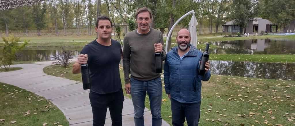 Otro famoso con vino propio: así es el tinto del Flaco Schiavi